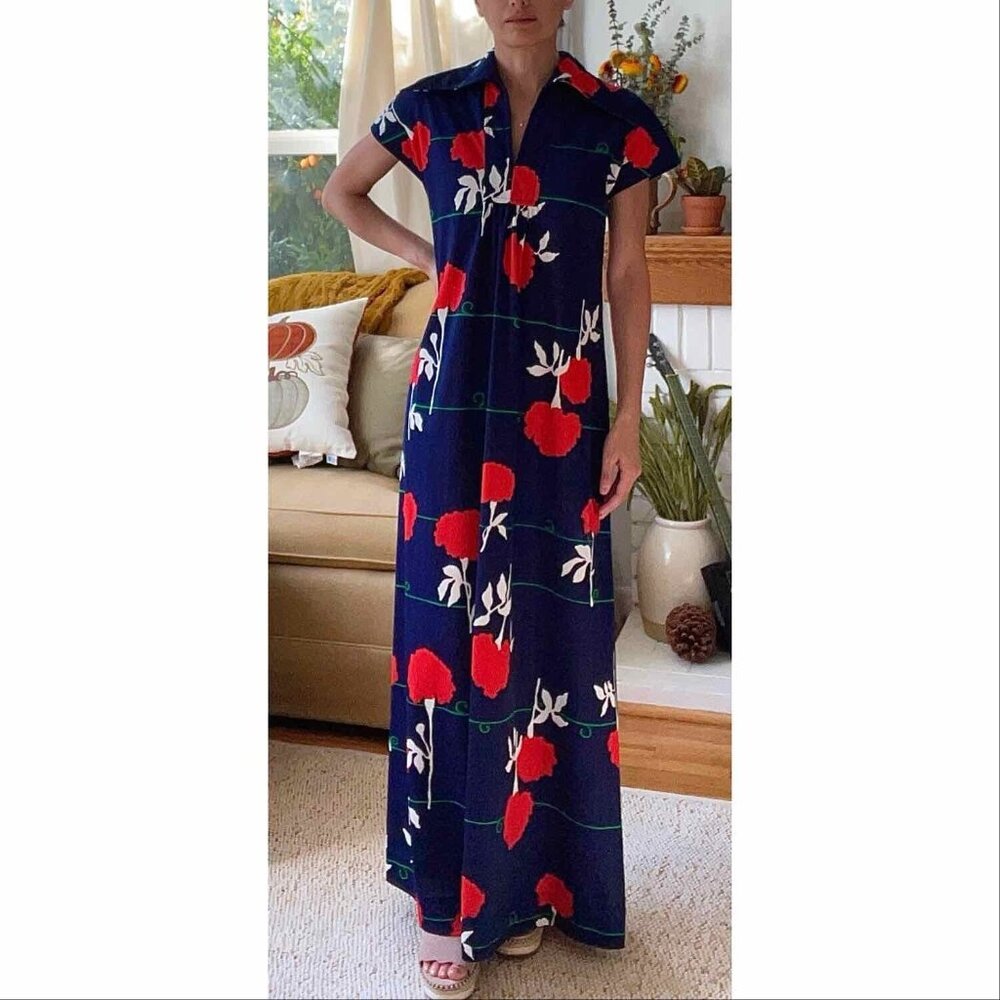 Vintage 70’s Liberty House Hawaii Floral Maxi Hostess Dress XS Navy Blue Red